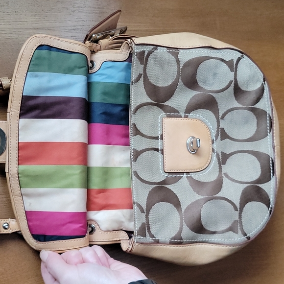 🌸70TH ANNIVERSARY LIMITED EDITION COACH PURSE🌸 - Picture 6 of 10